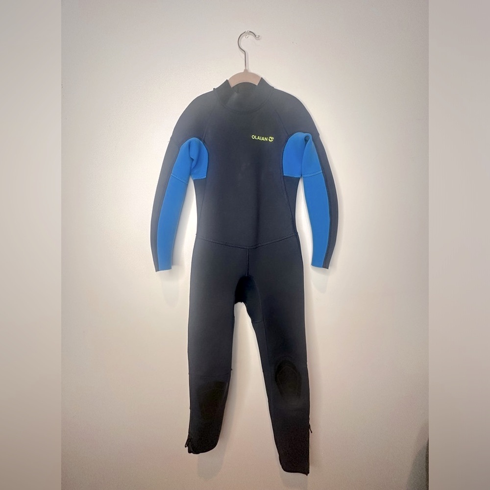 Kids’ Long Wetsuit size 10